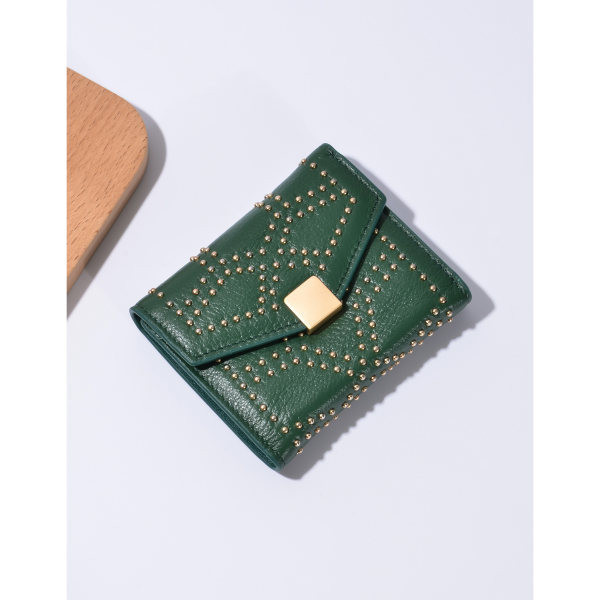 Portofel de dama cu elemente aurii