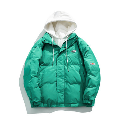 Ζεστό χειμωνιάτικο μπουφάν με κουκούλα