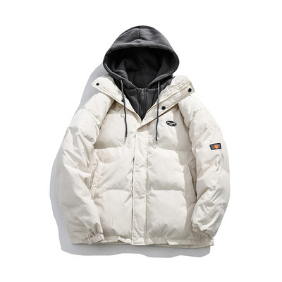 Ζεστό χειμωνιάτικο μπουφάν με κουκούλα