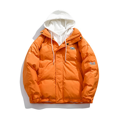 Ζεστό χειμωνιάτικο μπουφάν με κουκούλα