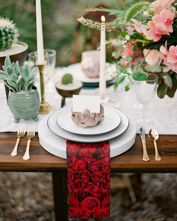 Κόκκινο τριαντάφυλλο λουλούδι Τραπέζι υφασμάτινο σετ χαρτοπετσέτας τοίχου Νυφικό πετσετάκι Μαντηλάκι Εστιατόριο προμήθειες Χριστουγεννιάτικες χαρτοπετσέτες