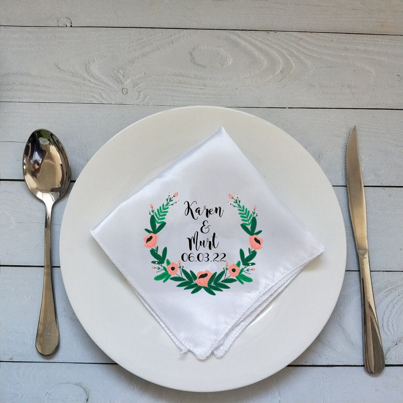 Personalizirane satenske salvete za vjenčanje Po narudžbi Maramice Salvete za večeru za svadbene bankete Salvete Potrepštine za zabave Salvete za stol