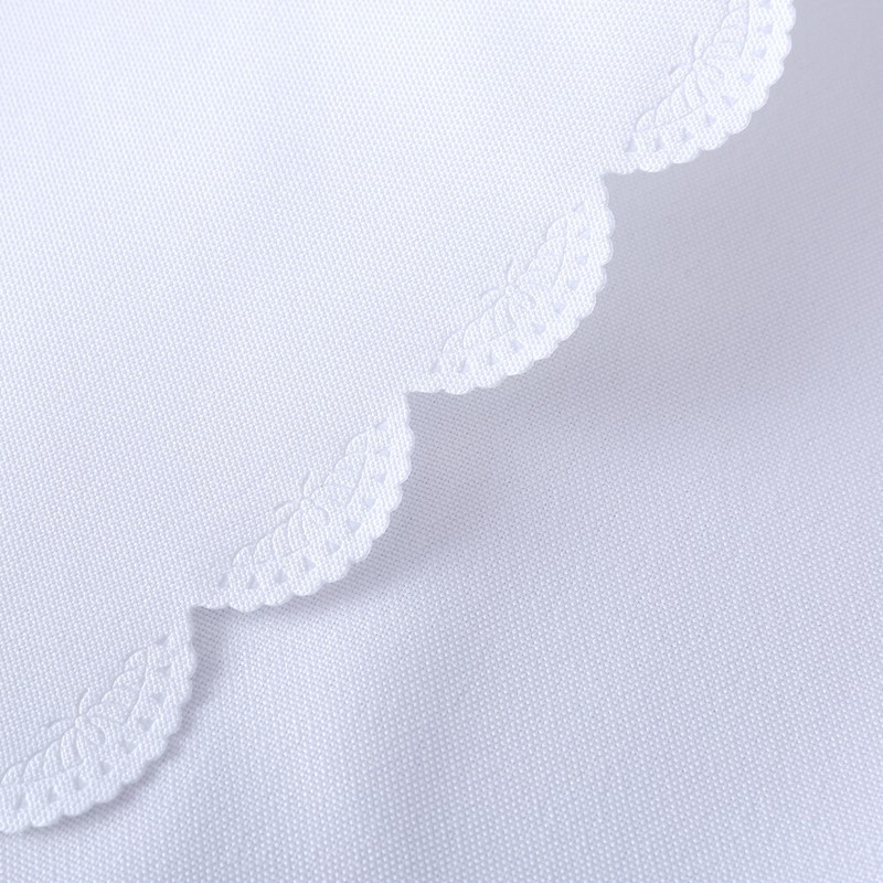 Individualizuota didmeninė vestuvių staltiesė balta 100 % poliesterio stačiakampė staltiesė Vakarienės kambario viešbučio pokylių stalo dangos apdaila