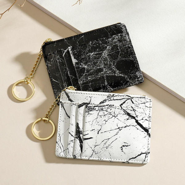 Un portofel mic ultra-subțire cu un model animal