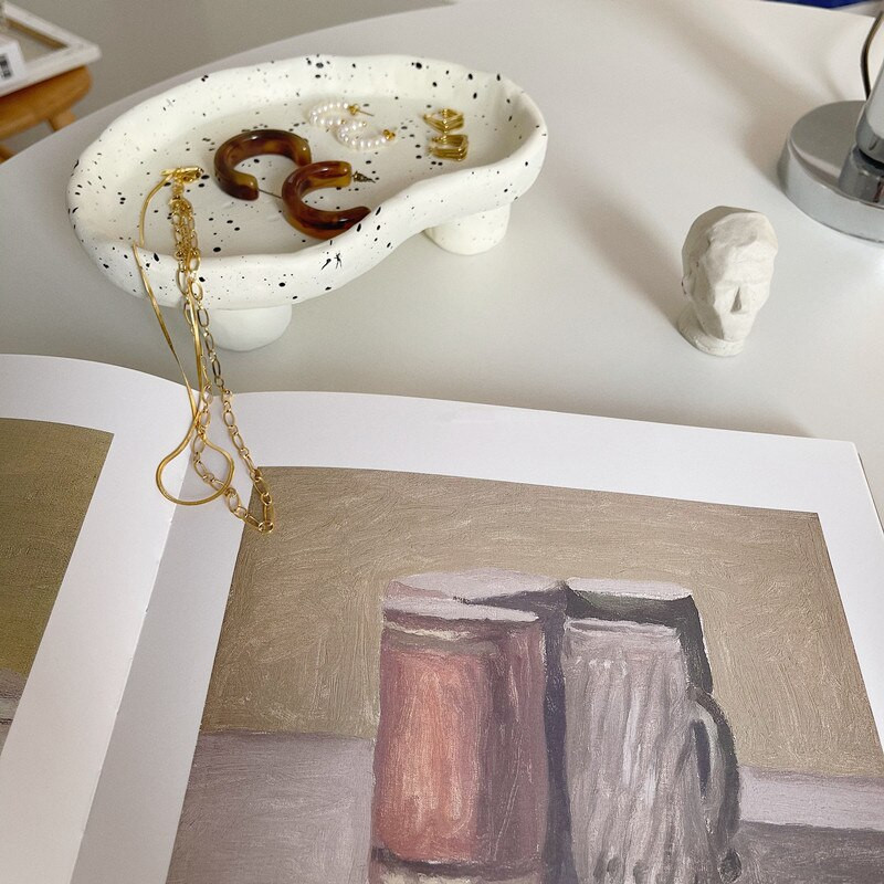 Cutelife INS Ink Dots Nepravidelný živicový úložný tácok na čaj, tortu, šperky, konferenčný stolík, bytové dekorácie, kuchynské doplnky, tácky
