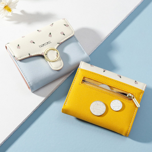 Portofel de dama cu inscriptie si aplicatie