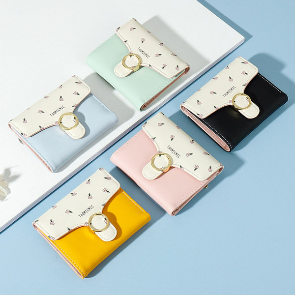 Portofel de dama cu inscriptie si aplicatie