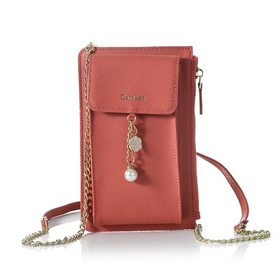 Γυναικείο πορτοφόλι με πέρλες και μεταλλικά στοιχεία