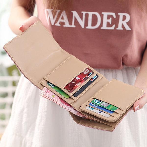 Portofel de dama cu cerb metalic si inscriptie