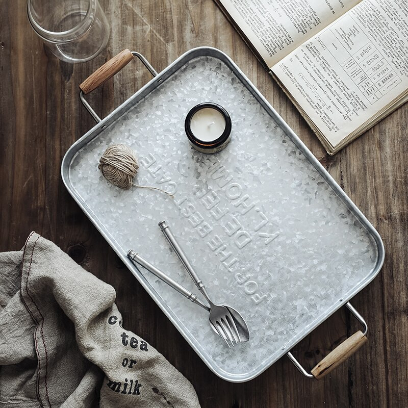 Izuzetno veliki pladanj od pocinčanog željeza za pohranu s drvenim ručkama, tanjur za posluživanje sitnih namirnica, fotografiranje kućnog ukrasa