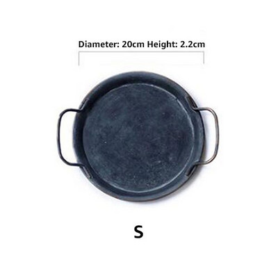 Europietiška retro metalinė lėkštė su rankenomis Rankų darbo apvali kaltinė vintažinė duonos padėklas Namų puošmena Sodo restoranas