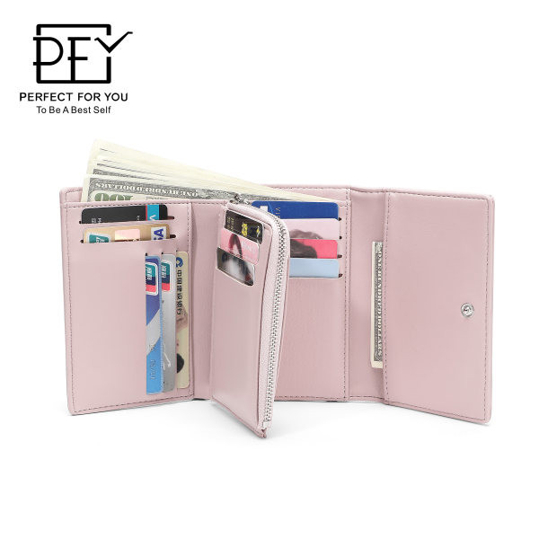 Portofel de dama din piele cu trei ori