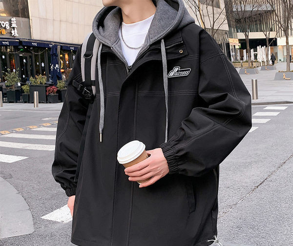 Jachetă de primăvară pentru bărbați cu inscripții și șireturi