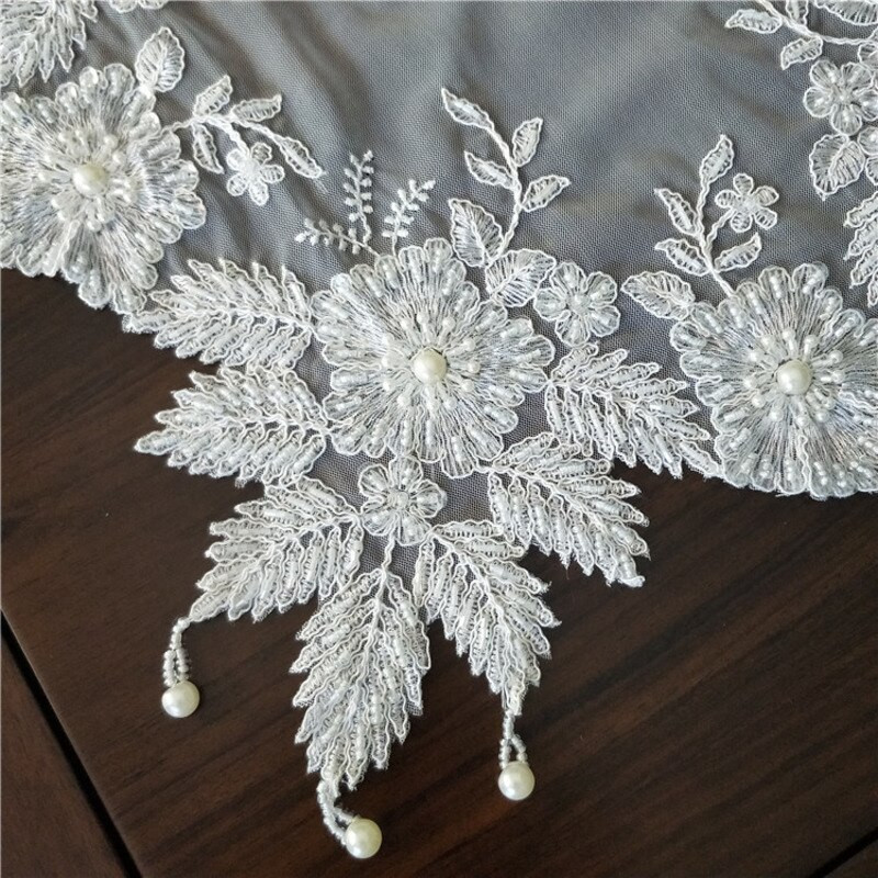 Europietiški nėriniai siuvinėti karoliukais pakabukas staltiesė balkonas miegamasis mažas apvalus stalas fortepijono dangtis audinys banketas vaza puodelis lėkštės kilimėlis