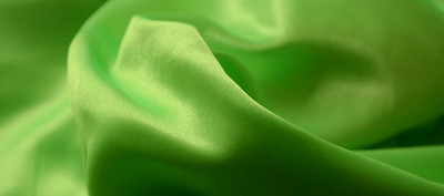 Fehér szatén terítő 140 cm x 250 cm téglalap terítő nagykereskedelmi asztalterítő esküvői rendezvényekre, szállodai dekorációra