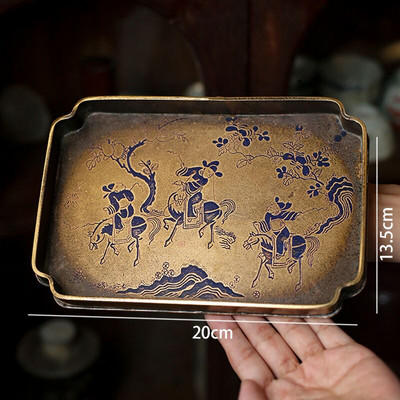 Európai sárgaréz tárolótálca Retro virágos domborműves dekoratív hálószoba kozmetikai tartály Otthoni dohányzóasztal asztali teáscsésze rendszerező