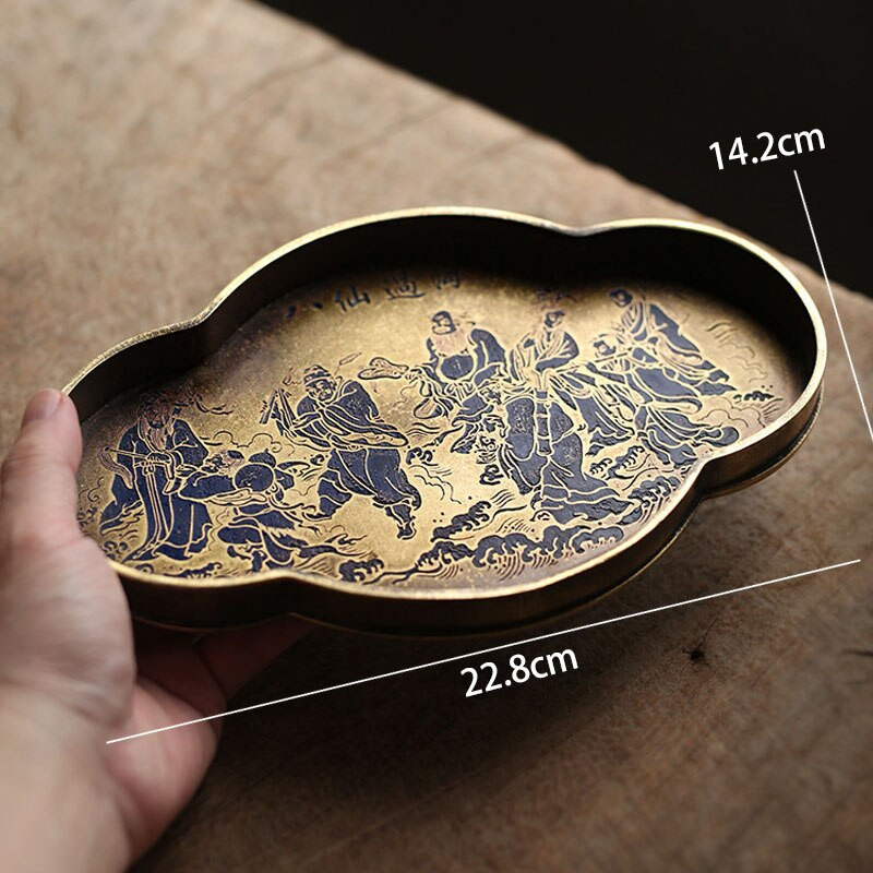 Európai sárgaréz tárolótálca Retro virágos domborműves dekoratív hálószoba kozmetikai tartály Otthoni dohányzóasztal asztali teáscsésze rendszerező