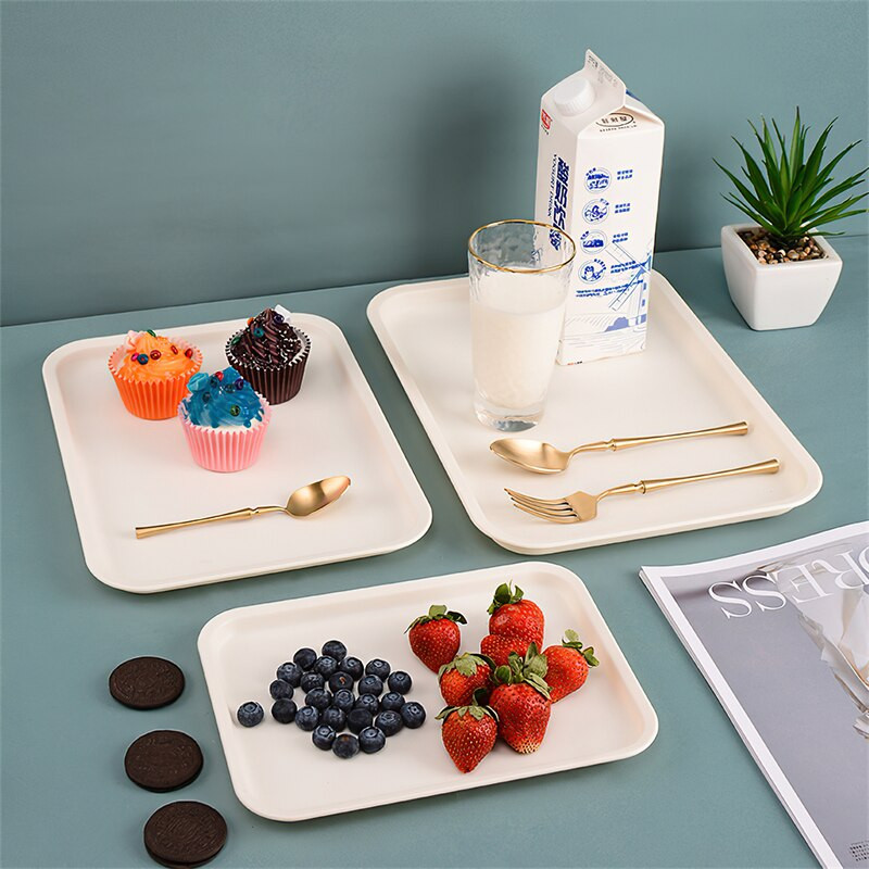 Pravokutni pladanj, plastični tanjur za jelo, nordijski bijeli voćni kolač, pladanj za pohranu, tanjur za posluživanje, hotelsko kućanstvo, kuhinjski pribor