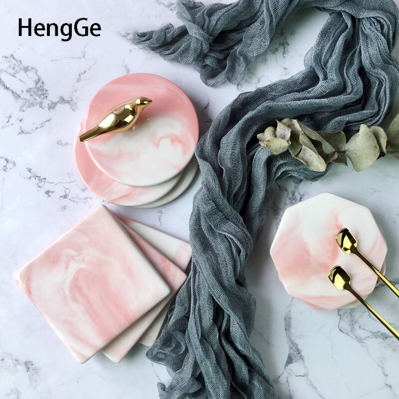 Šiaurės šalių keramikos padėklo paprastumo kontūrai aukso marmuro tekstūra Mažas laikymo padėklas Kavos puodelio kilimėlis Svetainės valgomojo stalo dekoras