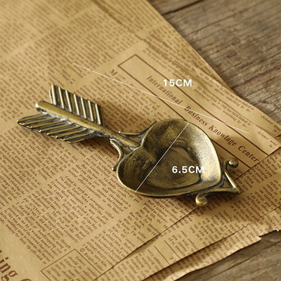 Retro kovový úložný táck na šperky, kozmetický displej, luxusný cukrovinkový občerstvovací tanier, organizér na rôzne veci, fotografické rekvizity