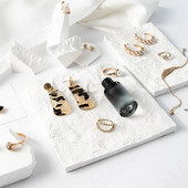 Kūrybiškumas Gipso laikymo padėklas Miegamojo kosmetikos konteineris Paprastas stalinis papuošalų stendas Europos namų apdaila