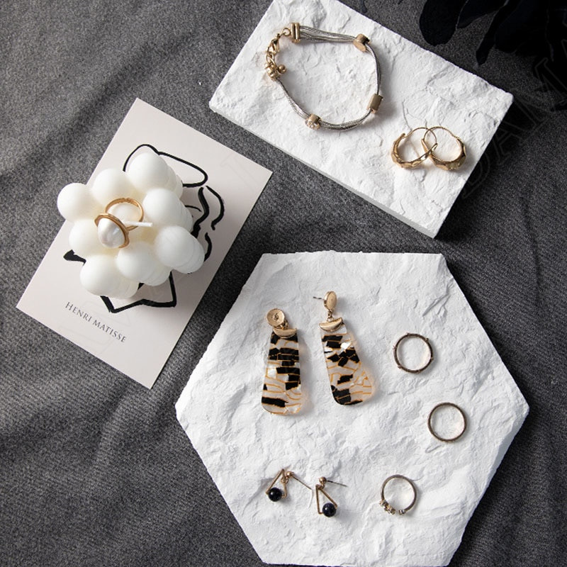 Kūrybiškumas Gipso laikymo padėklas Miegamojo kosmetikos konteineris Paprastas stalinis papuošalų stendas Europos namų apdaila