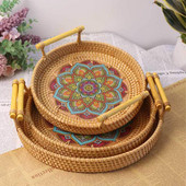22-28 cm ratanový ručne tkaný okrúhly servírovací podnos na potraviny s drevenými rúčkami, prútený košík, drevený podnos na ovocný chlebník
