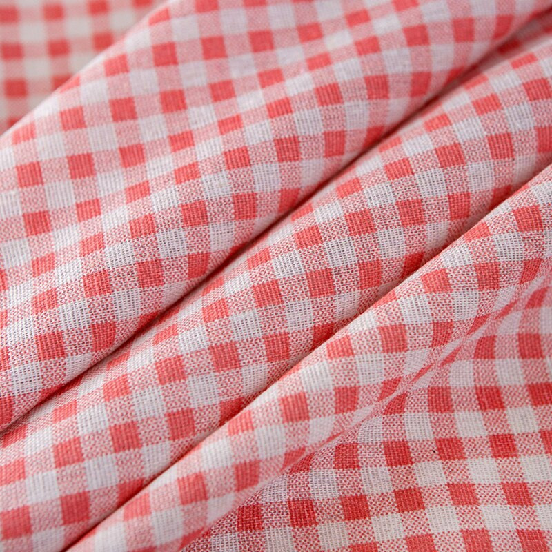 Ružový kockovaný okrúhly obrus so strapcami, obrus proti škvrnám, elegantný obrus, poťah na stôl, umelecký poťah na stôl, plášť