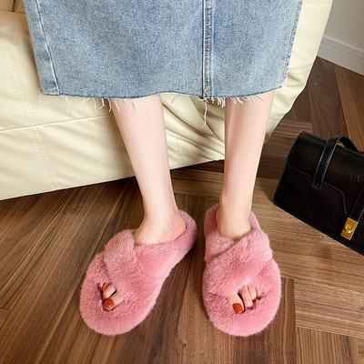 Női pehelypapucsok új modellje több színben