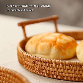 Ръчно тъкана ратанова тава за съхранение с дървена дръжка Кръгла плетена кошница Хляб Чиния за храна Плато с плодова торта Поднос за сервиране на вечеря