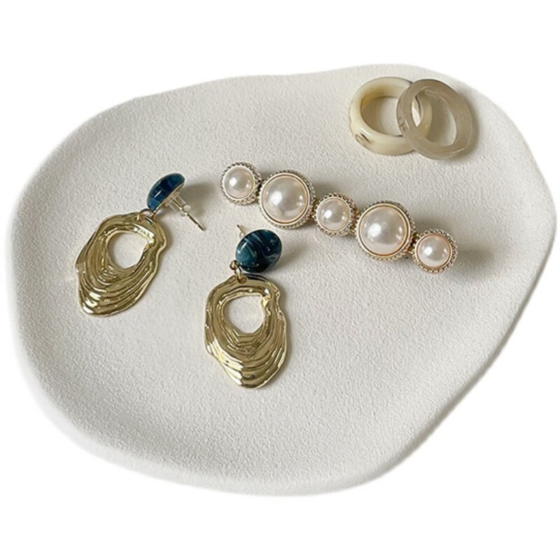 Kerámia tárolótálca Szabálytalan ékszerek tároló tálca Ékszer kijelző állvány Tetszett rendező konténerek hálószoba lakberendezés