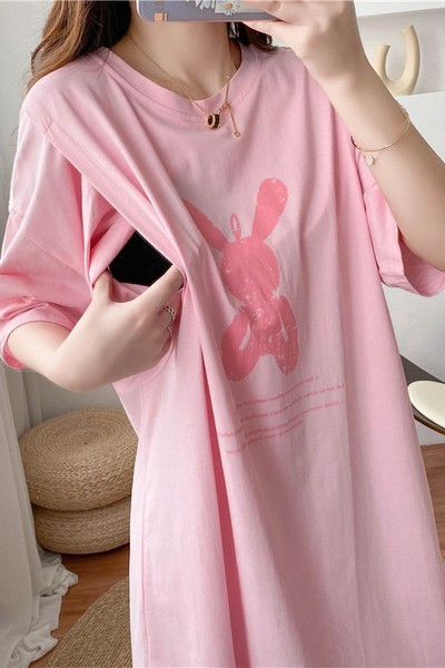 Ženska spavaćica sa ovalnim izrezom i aplikacijom za trudnice