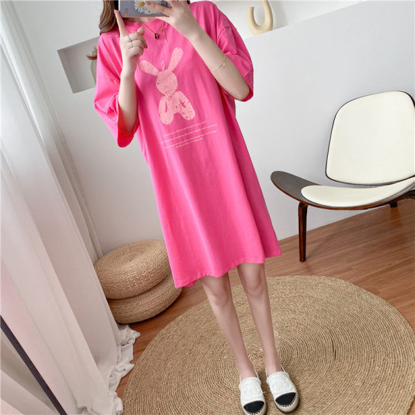 Ženska spavaćica sa ovalnim izrezom i aplikacijom za trudnice