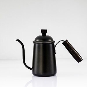 Kanvica na kávu a čaj s objemom 650 ml, drevená rukoväť, odkvapkávacia kanvica s husím krkom, nerezová oceľ, nepriľnavý povrch, potravinárska kvalita