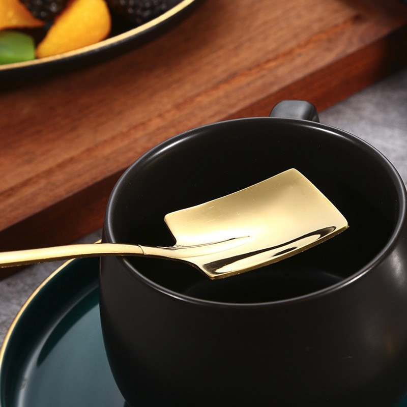 9 vnt. Kastuvas Šaukštas Šakutė Kastuvas Kavos Šaukštas Kastuvas Rankena Desertinis Šaukštas Ledų Šaukštas Kastuvo formos Šakutė Vaisių Šakutė Auksinė