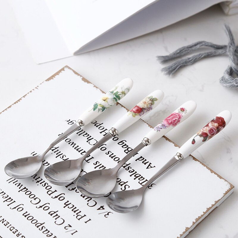 6 бр./лот Европейски костен Китай Комплект лъжици за кафе от неръждаема стомана Чаена лъжица за разбъркване Мед Десерт Лопатка за сладолед Сервии 14,6*2,6 см
