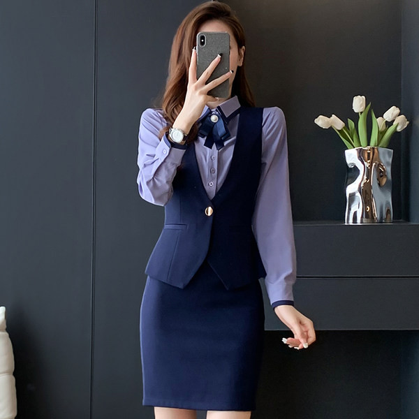 Elegantno žensko odijelo u više boja