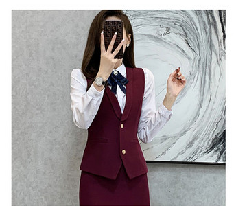 Costum de dama elegant in trei culori