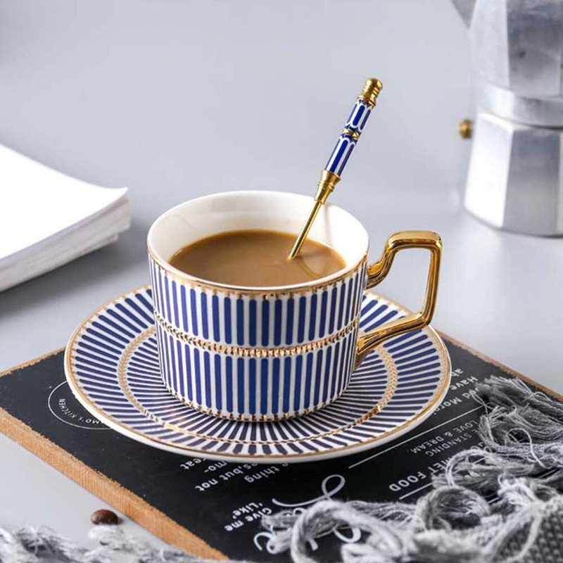 Elegantná keramická lyžička na miešanie kávy, dlhá rukoväť, brilantná lyžička na zmrzlinu, pozlátená dezertná lyžička, riad z nehrdzavejúcej ocele