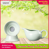 Kerámia Kung Fu teáskészlet osztott teáscsésze teaszűrő készlet oldalfogantyús sörfőzési teáscsésze finom teaszűrő alap Ru kemence teáskészlettel