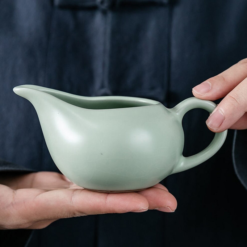 Kerámia Kung Fu teáskészlet osztott teáscsésze teaszűrő készlet oldalfogantyús sörfőzési teáscsésze finom teaszűrő alap Ru kemence teáskészlettel