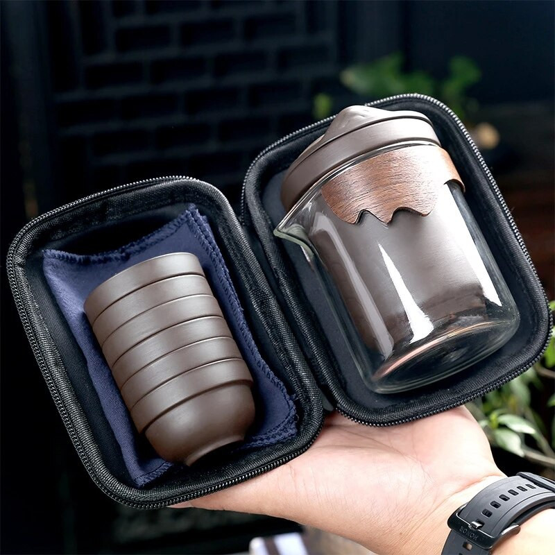 Yixing Purple Sand Tea Set Keramická čínska sada šálok s ochranou proti obareniu Prenosný cestovný čajový riad Kung Fu čajový hrnček 1 kanvica 6 šálok Gaiwan