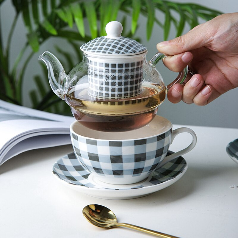 Keramická čajová súprava pre jednu sadu s kockovaným dizajnom, sklenená kanvica na čaj s jemným kostným porcelánom, podšálka, šálka na čaj, nálevník na čaj s darčekovou krabičkou