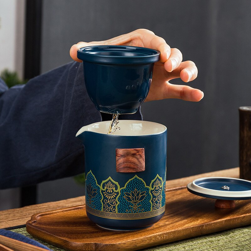 Keramická porcelánová sada čajových šálok Kung Fu, čajový riad, vonkajšie cestovné čajové vrecko, proti obareniu, jedna kanvica, tri šálky čaju s filtrom, darček