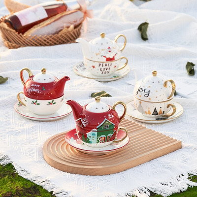 Karácsonyi mintás porcelán személyes teáskészletek Kerámia hordozható teáskészlet teáskanna csészealjjal Ajándék 1 rendelés