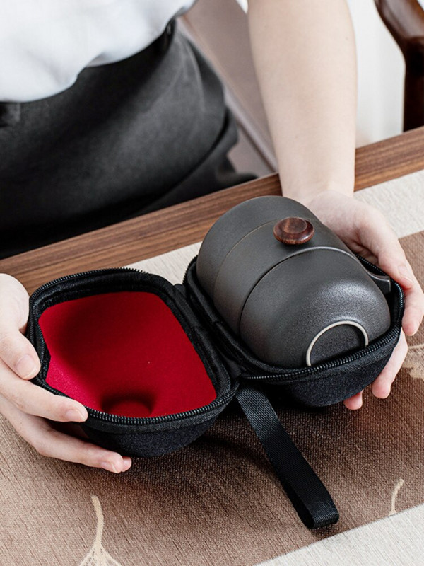 Új kínai hordozható teáskészlet kerámia 1 edény 2 csésze utazási teáskészlet bögrék Tárolótasak teáskészlet készlet hőszigetelő tartály