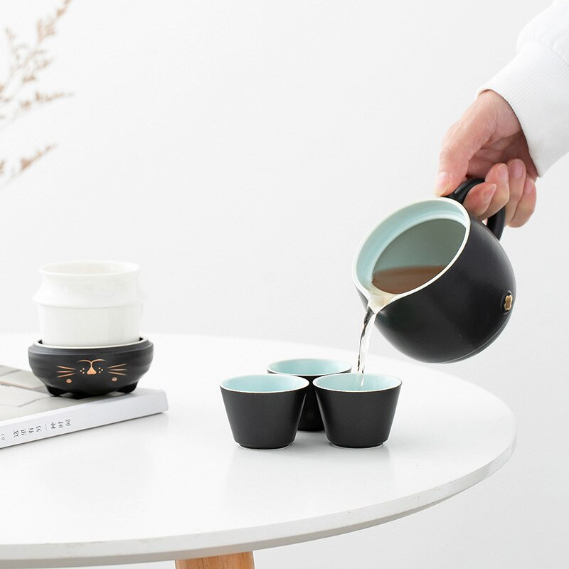 Aranyos Tigris utazó hordozható kerámia teáskészlet teáskanna teáscsészével Kreatív állati égésgátló teáskészlet Irodai utazási ajándék otthonra