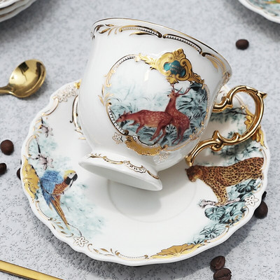 2021-es új érkezés európai stílusú porcelán csésze készlet Jungle Animal kávéscsésze és csészealj madár majom stílusú arany csont kínai teáscsésze
