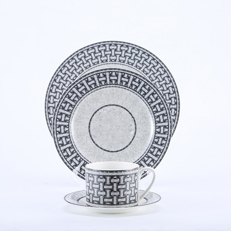 Класически европейски костен порцелан Чаши за кафе и чинийки Сервиз Чинии за кафе Съдове Сервиз за следобеден чай Домашна кухня