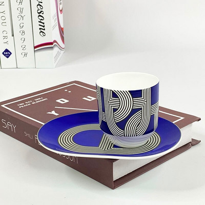 Комплект сервизи Creative Rainbow Runway Комплект чинии от костен порцелан и чаши за кафе Следобеден висок клас Подарък за дома